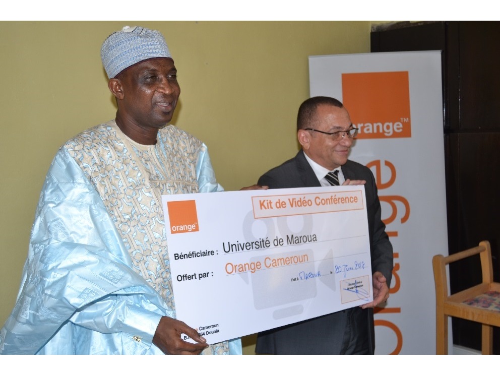 Orange Cameroun offre un kit de visioconférence à l’Université de Maroua